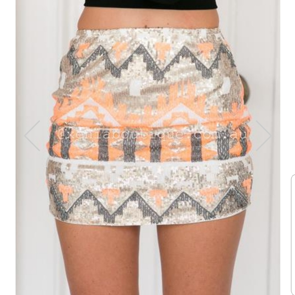 Nwt mini skirt